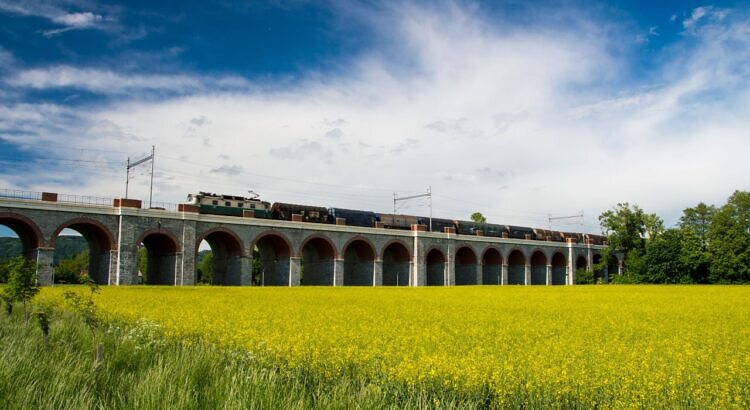 Flexible transport by rail with ČD Cargo Logistics – Lenka Hrnčířová for Nebezpečný náklad magazine